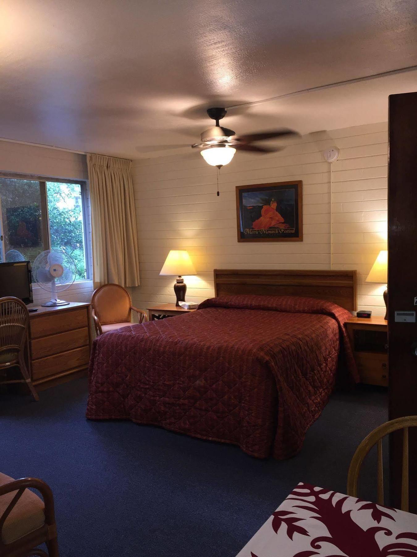 Dolphin Bay Hotel Hilo Zewnętrze zdjęcie